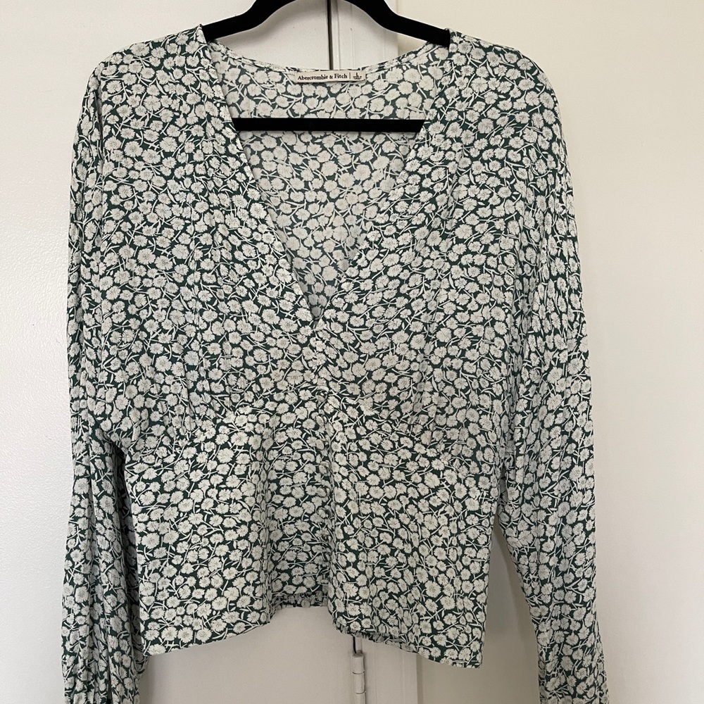 Abercrombie & Fitch Green and White Floral Blouse